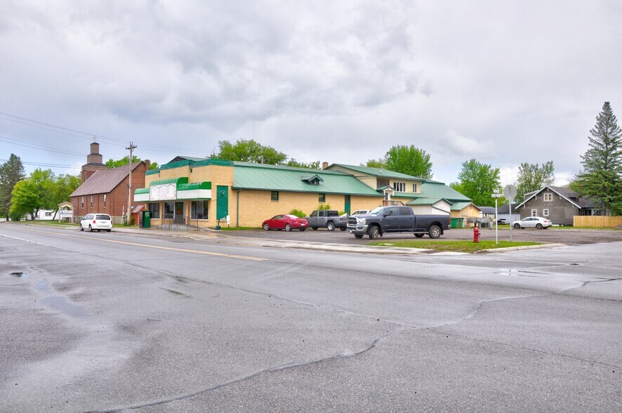 More Photos Of 810 Highway 73, Floodwood General Retail For Sale