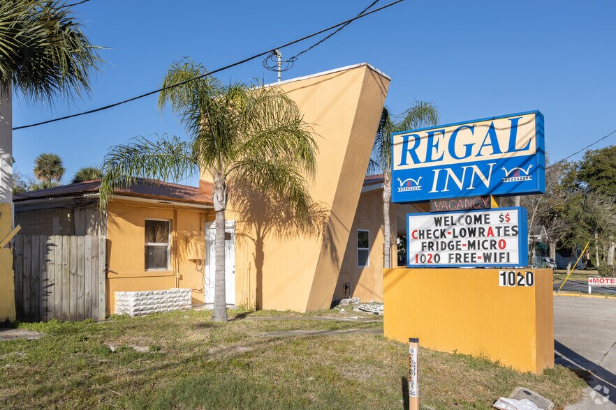 More Photos Of 1020 S Ridgewood Ave, Daytona Beach Hotel For Sale