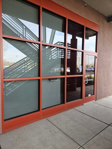 More Photos Of 1200 Scenic Dr, Modesto Office For Lease