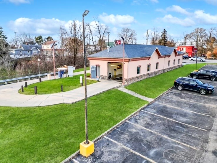 More Photos Of 4180 Sunset Blvd, Steubenville Carwash For Sale