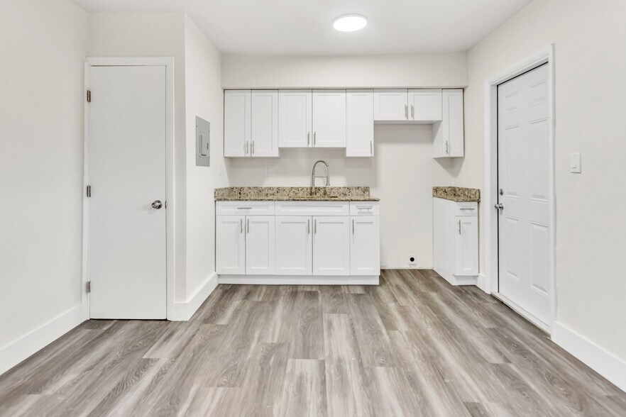 More Photos Of 1430 NW 2nd Ave, Florida City Apartments For Sale