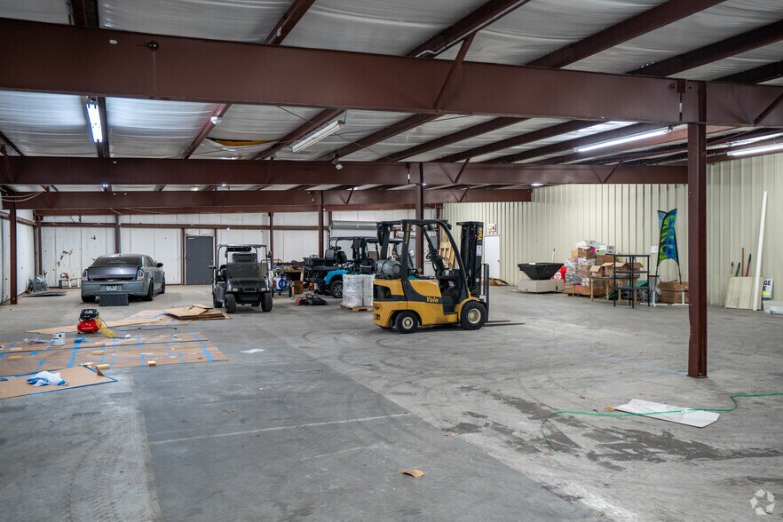 More Photos Of 1909 Whitfield Park Loop, Sarasota Manufacturing For Lease