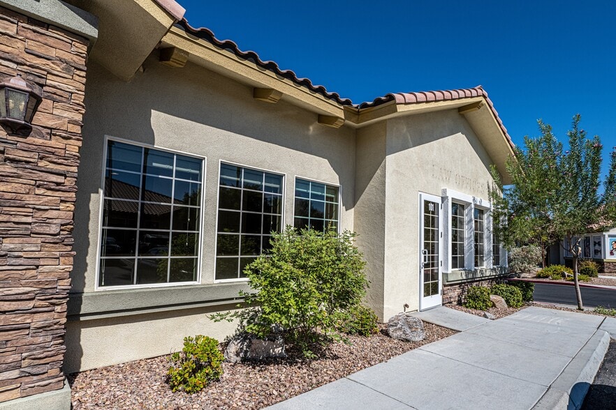 More Photos Of 7375 S Pecos Rd, Las Vegas Office For Lease