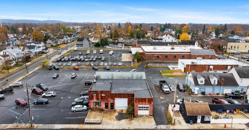More Photos Of 26 Little St, Matawan Flex For Sale