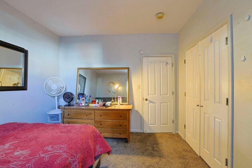 More Photos Of 272 Main St, Highland Falls Storefront Retail Residential For Sale