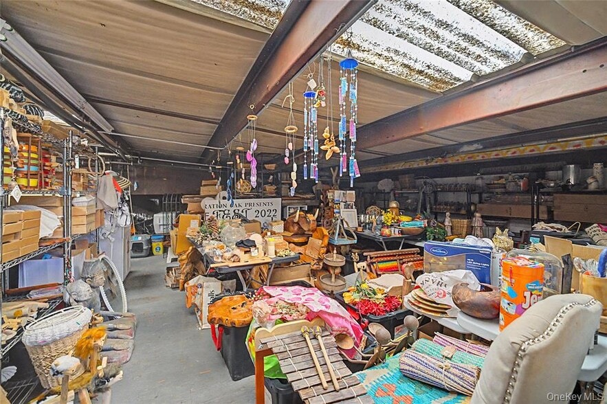More Photos Of 133 Glenwood Rd, Glenwood Landing Warehouse For Sale