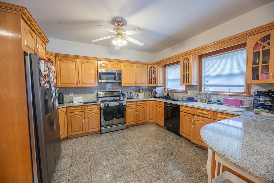 More Photos Of 600 Grand St, Hoboken Office Residential For Sale