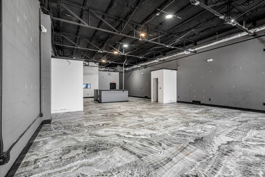 More Photos Of 1520 College Ave, South Houston Storefront For Lease