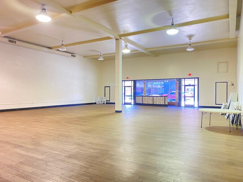 More Photos Of 117 S Main St, Red Springs Storefront For Sale