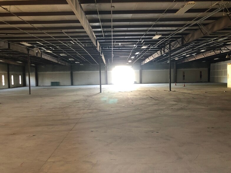 More Photos Of 1500 Crafton Ave, Mentone Unknown For Lease