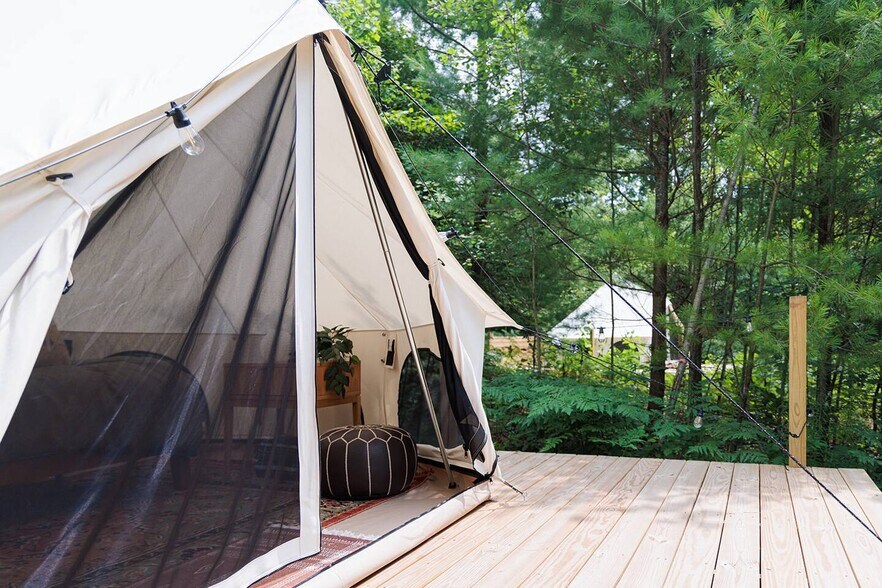 More Photos Of 9239 E 8 Mile Rd, Luther Hotel For Sale