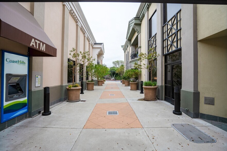 More Photos Of 751 Marsh St, San Luis Obispo Storefront For Lease