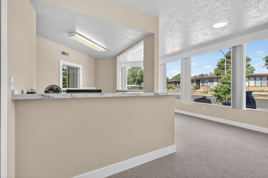 More Photos Of 619 Diagonal St, Clarkston Medical For Sale