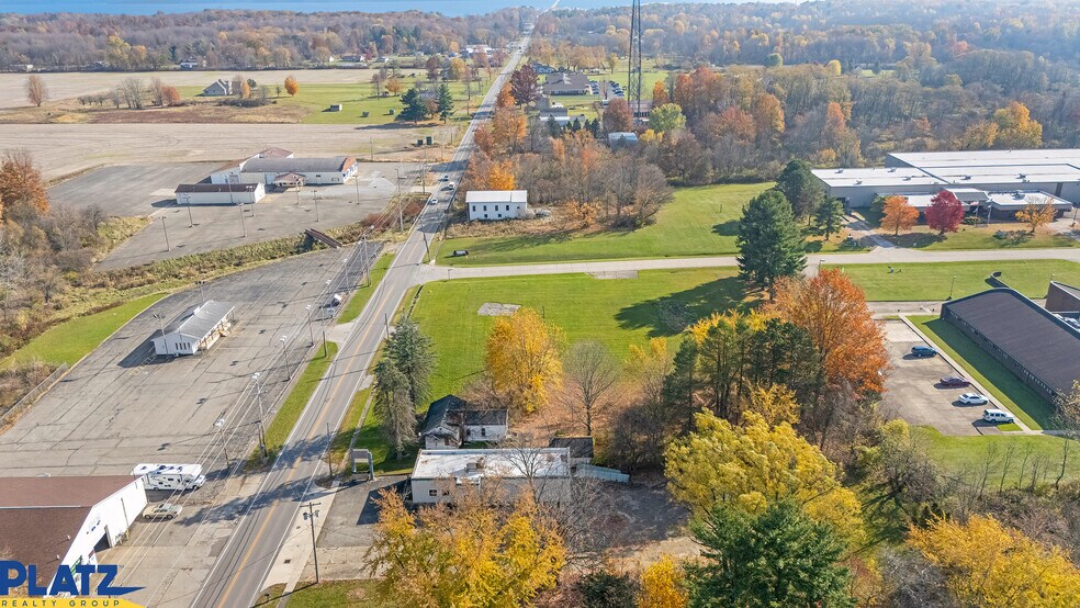 More Photos Of 438 E Main St, Andover Freestanding For Lease