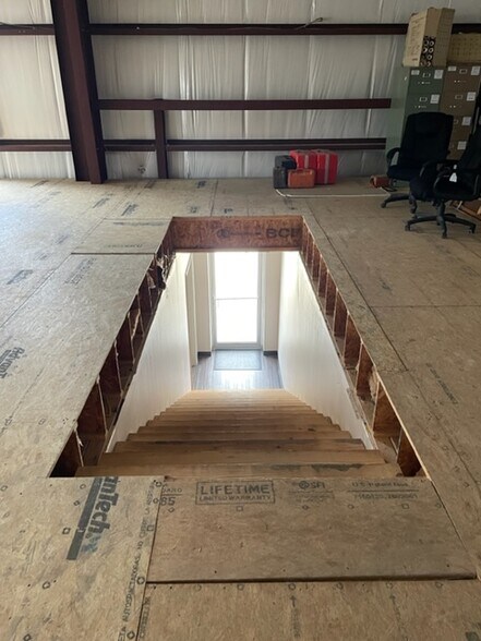 More Photos Of 2728 Decatur St, Kenner Office For Lease