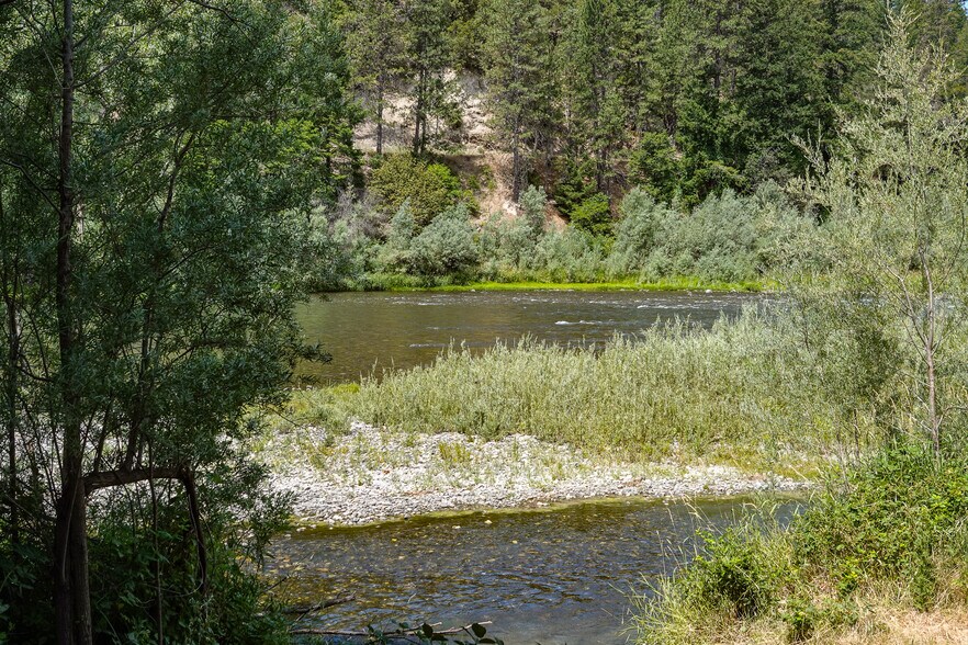 More Photos Of 44510 State 96 Hwy, Seiad Valley Land For Sale