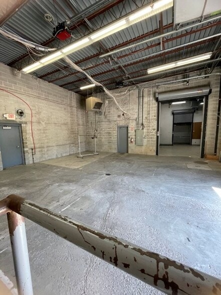 More Photos Of 4155 Old Sibley Memorial Hwy, Eagan Research And Development For Sale