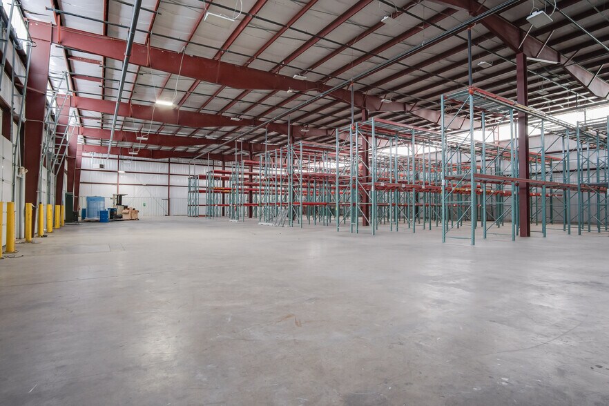 More Photos Of 200 Monroe Ave, Frederick Warehouse For Lease