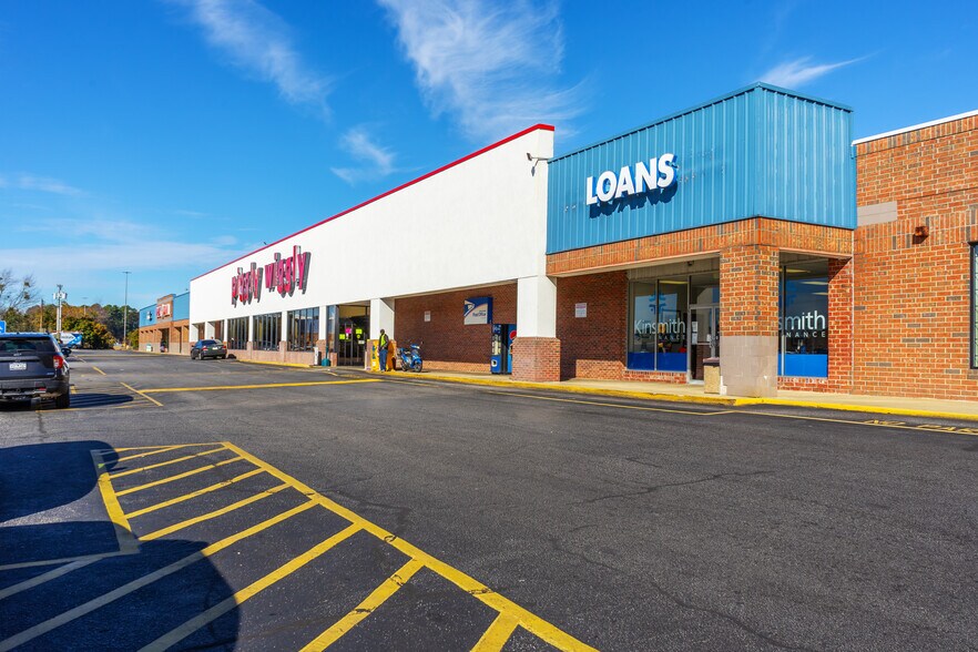 More Photos Of 1003-1025 Broad St, Sumter Unknown For Lease