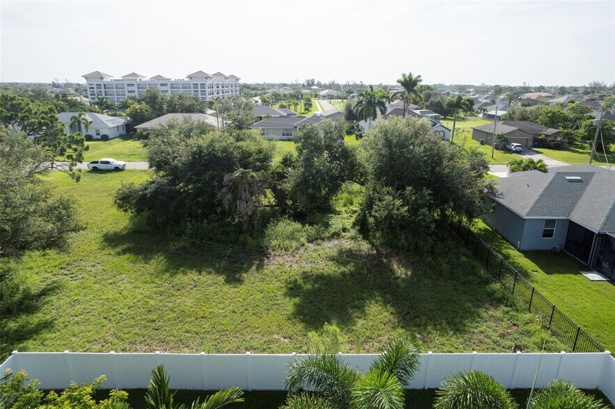 More Photos Of 1502 SW 19th Pl, Cape Coral Land For Sale