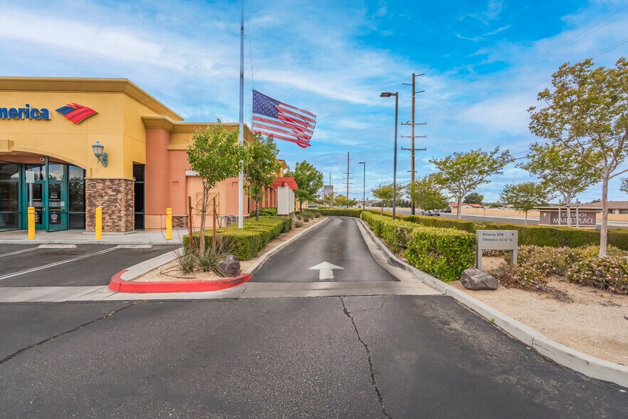 More Photos Of 19095 Bear Valley Rd, Apple Valley Bank For Sale