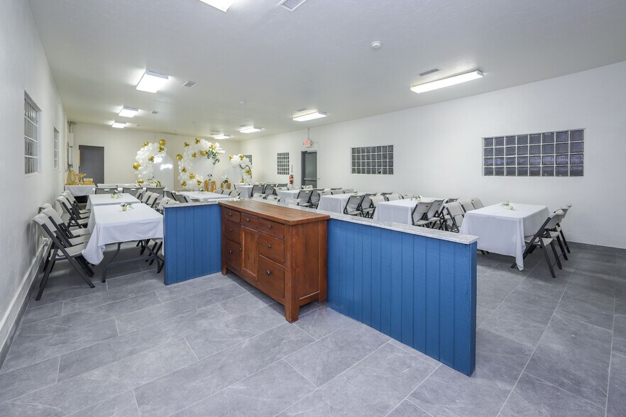 More Photos Of 2114 S 6th Ave, Tucson Freestanding For Sale