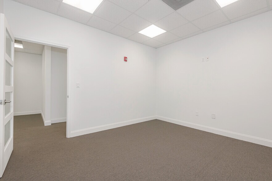 More Photos Of 7301 Wiles Rd, Coral Springs Medical For Sale