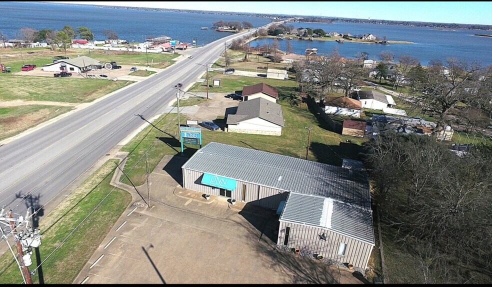 Primary Photo Of 1001 E Cedar Creek Pky, Seven Points Office For Sale