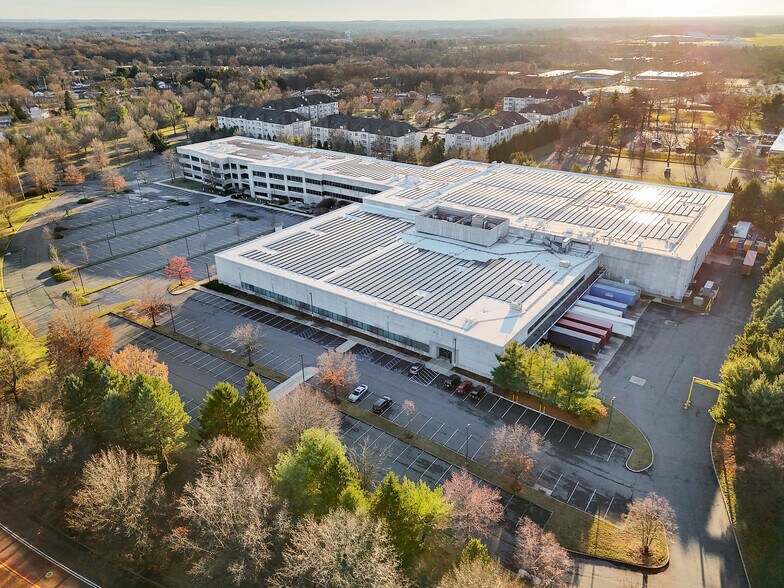 More Photos Of 225 Phillips Blvd, Ewing Flex For Sale