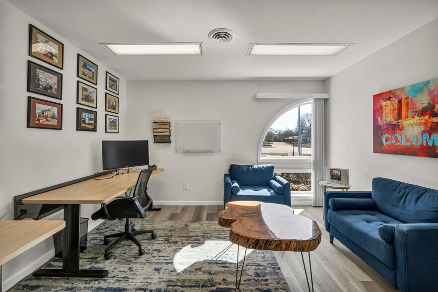 More Photos Of 1824 E Broad St, Columbus Office Residential For Lease