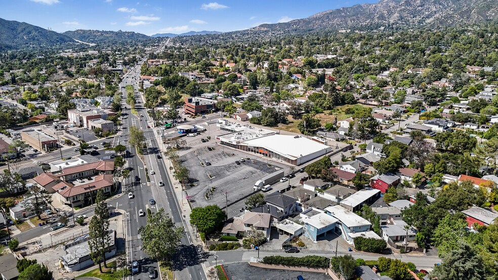 More Photos Of 4503 Castle Ln, La Cañada Flintridge Multifamily For Sale