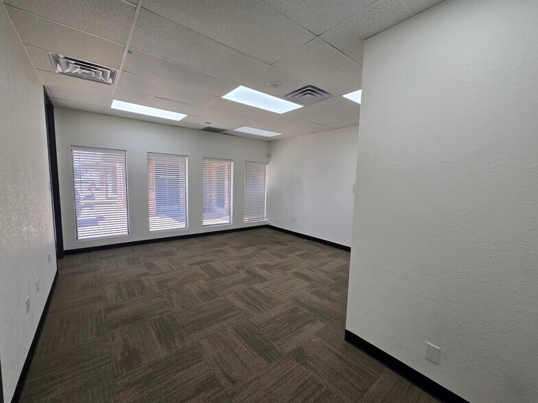 More Photos Of 1864 Norwood Dr, Hurst Office For Lease