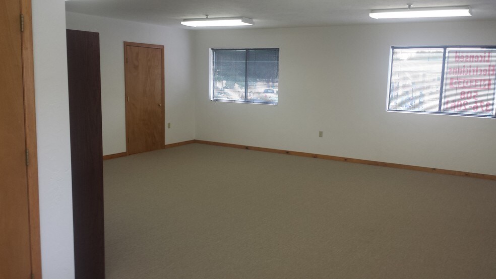 More Photos Of 840 Main St, Millis-Clicquot Office For Lease