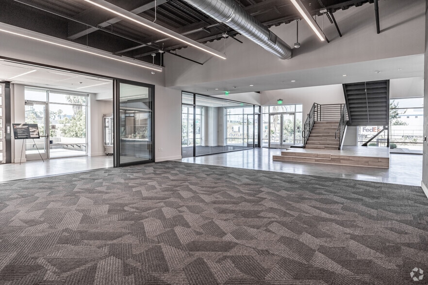 More Photos Of 1500 S Raymond Ave, Fullerton Distribution For Sale