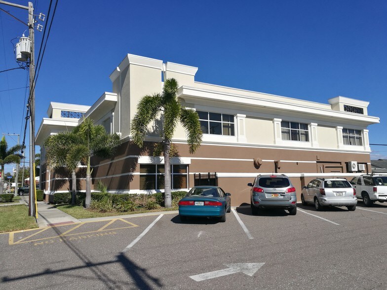 More Photos Of 501 S Lincoln Ave, Clearwater Medical For Lease