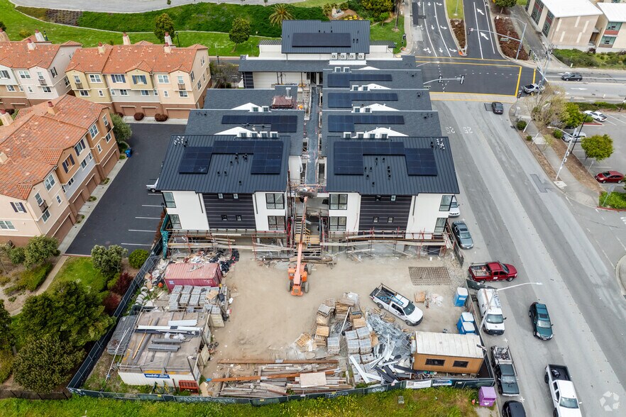 More Photos Of 889 Mc Lellan Dr S, South San Francisco Apartments For Sale