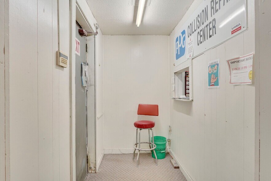 More Photos Of 3595 Broadway, Gary Industrial For Sale