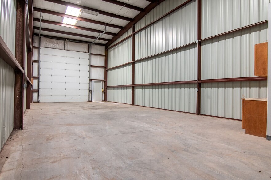 More Photos Of 8409 W Interstate 20, Midland Research And Development For Lease