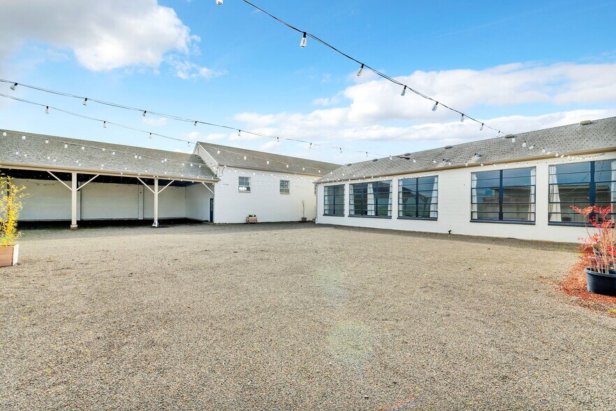 More Photos Of 31414 Harris Dr, Harrisburg Lodge Meeting Hall For Sale