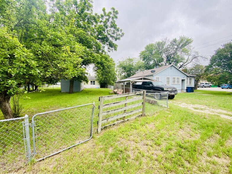 More Photos Of 180 S Business Ih 35, New Braunfels Land For Sale