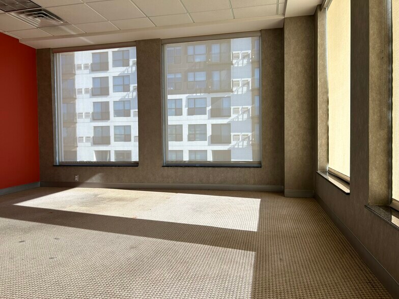 More Photos Of 423 N Main St, Royal Oak Office For Lease