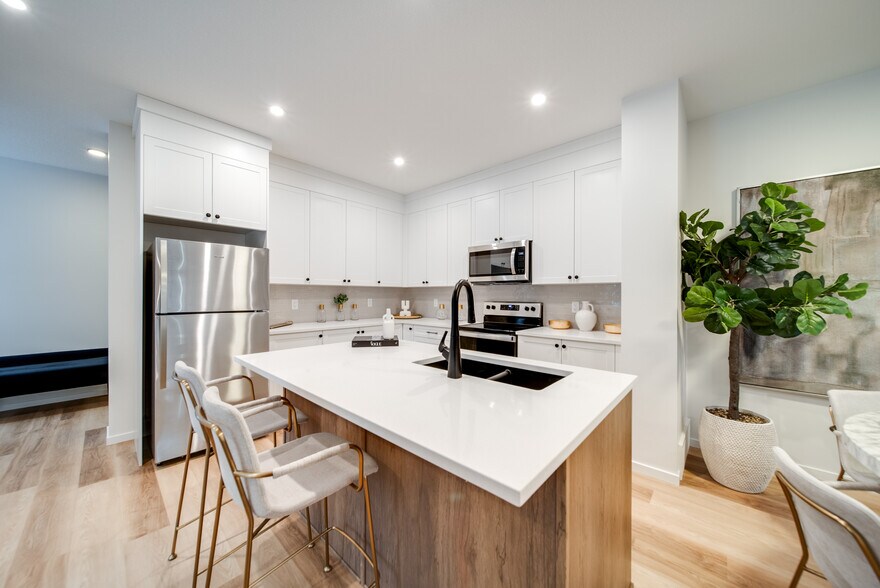 More Photos Of 11121 62 STREET, Edmonton Multifamily For Sale