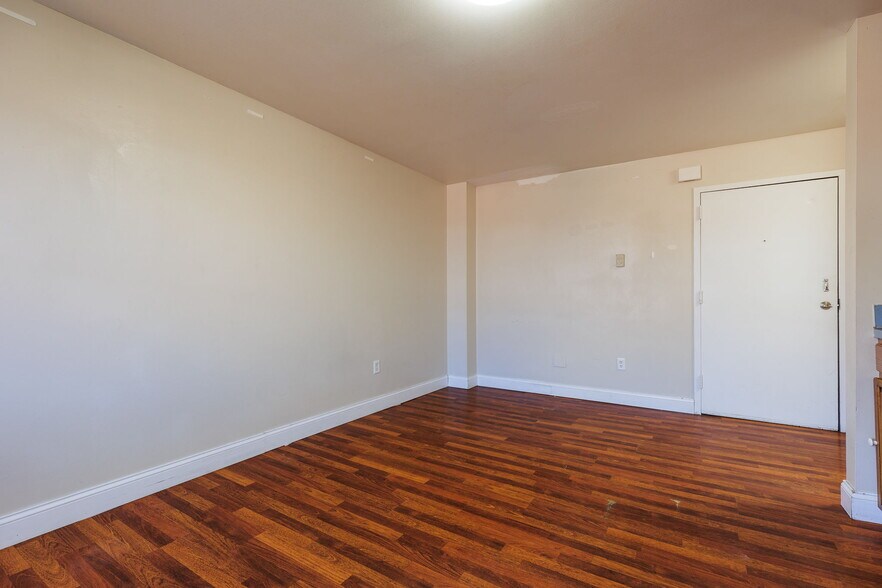 More Photos Of 140 Polk St, Watertown Apartments For Sale