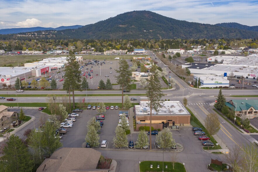 More Photos Of 405 W Canfield Ave, Coeur d'Alene Restaurant For Sale