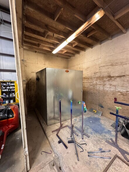 More Photos Of 8017 S 1st St, Wellington Medical For Sale