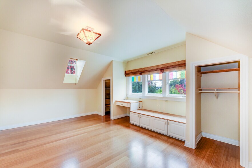 More Photos Of 1313 Washington St, Sumner Religious Facility For Sale