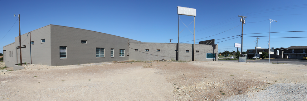 More Photos Of 1220 Mineral Wells Hwy, Weatherford Showroom For Sale