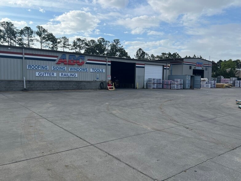 More Photos Of 3961 Wesley St, Myrtle Beach Warehouse For Lease