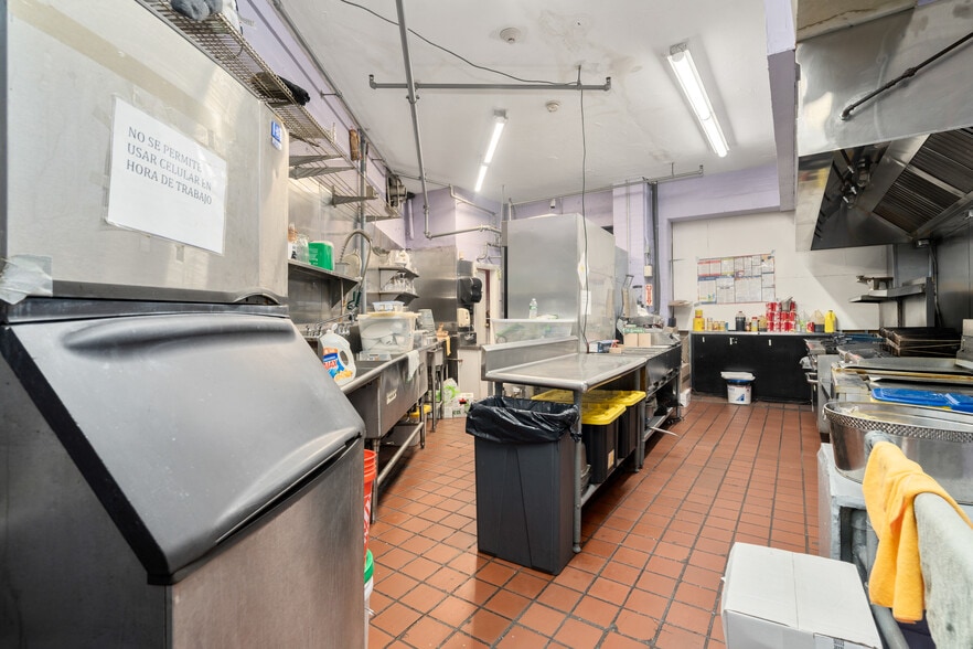 More Photos Of 1269 Massachusetts Ave, Dorchester Restaurant For Sale