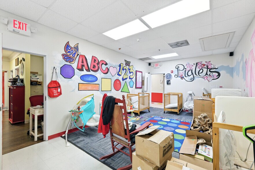 More Photos Of 1700 Cedar Run, Ennis Daycare Center For Sale